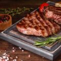 Das Sashi-Steak ist ein neuer Trend in der Gastronomie. © Shutterstock, Tetiana Chernykova