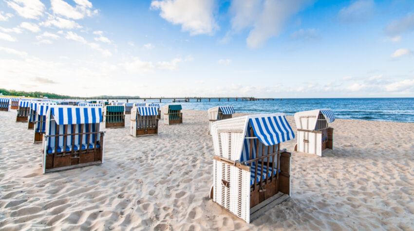 Wir haben in diesem Jahr den Tag des Strandkorbes gefeiert und das ist nur einer der zahlreichen kuriosen Feiertage gewesen. © Shutterstock, mahey